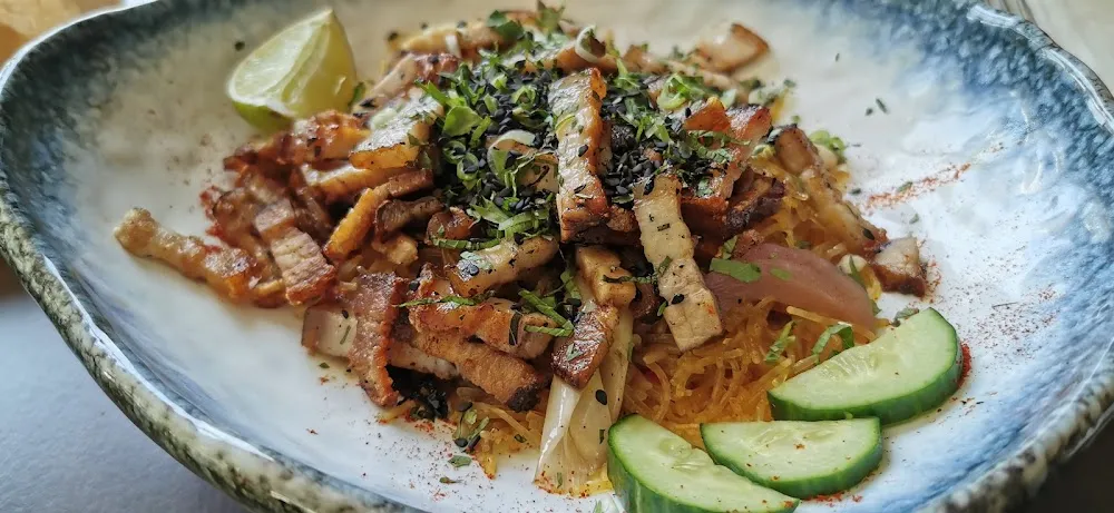 Travers de Porc Et Vermicelles Au Curry de Madras